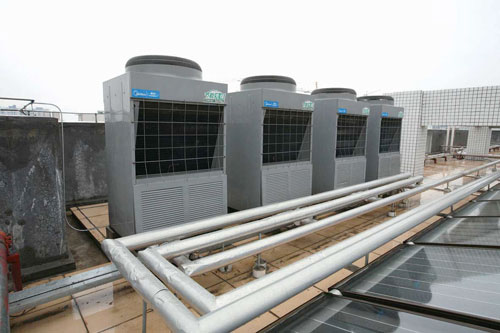 美的空氣能熱水器清洗保養(yǎng)方案和幾點細節(jié)保養(yǎng) 讓你擺脫困境