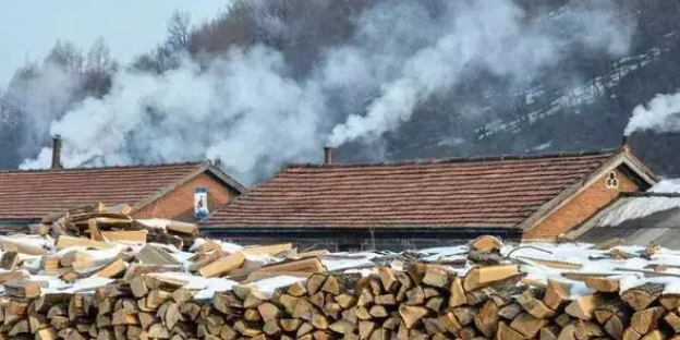 農(nóng)村禁燒劣質(zhì)散煤，清潔煤置換正進(jìn)行，空氣能成*佳選擇