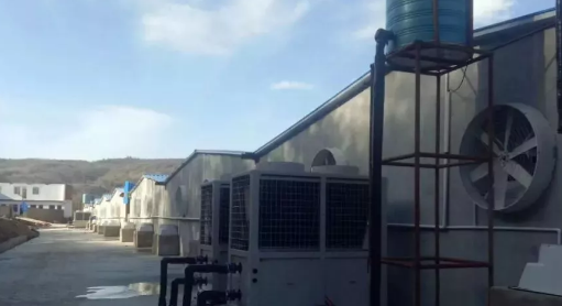 豬舍空氣能采暖好！溫度恒定，省錢省人工，手機能監(jiān)控